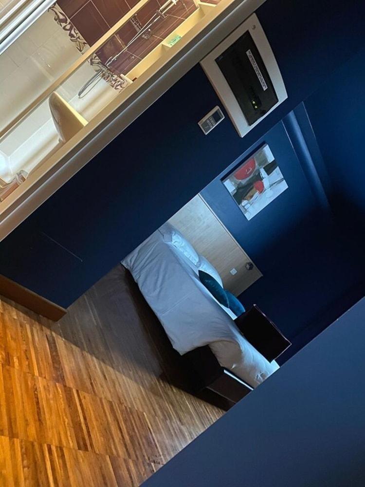 Albergo Residenza Al Teatro Udine Luaran gambar